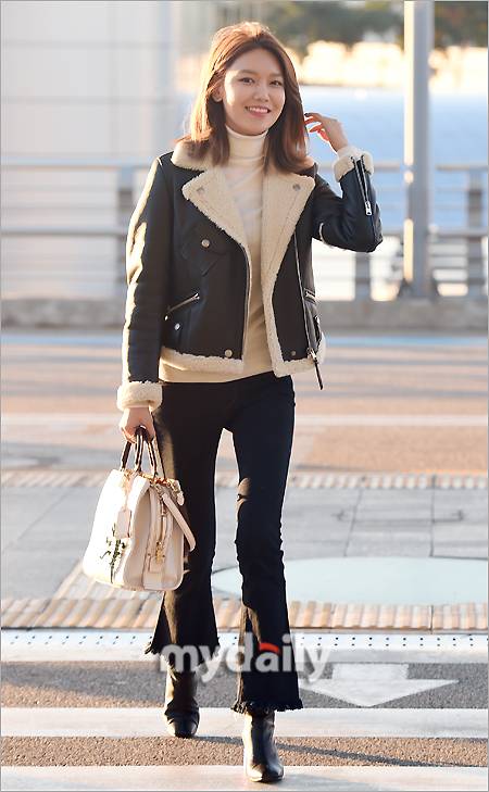 ▲ 수영, '이른 아침부터 예쁨'