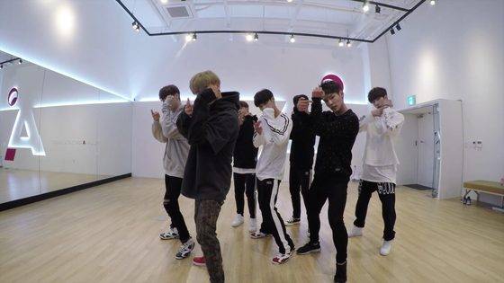 빅톤이 공식 데뷔 활동을 마무리한다. © News1star / '왓 타인 이스 잇 나우' 안무 영상 캡처