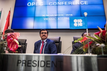지난달 OPEC 감산 합의에 이어 비회원국도 감산에 참여했다. / 블룸버그 제공