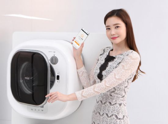 동부대우전자 첫 IoT 적용 신제품 벽걸이 드럼세탁기 '미니' (사진=동부대우전자)