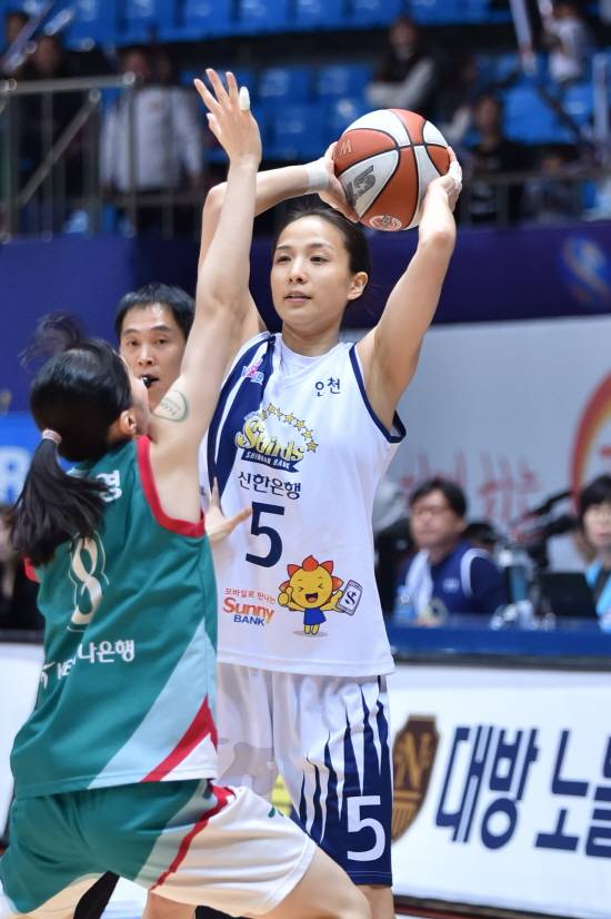 김연주
