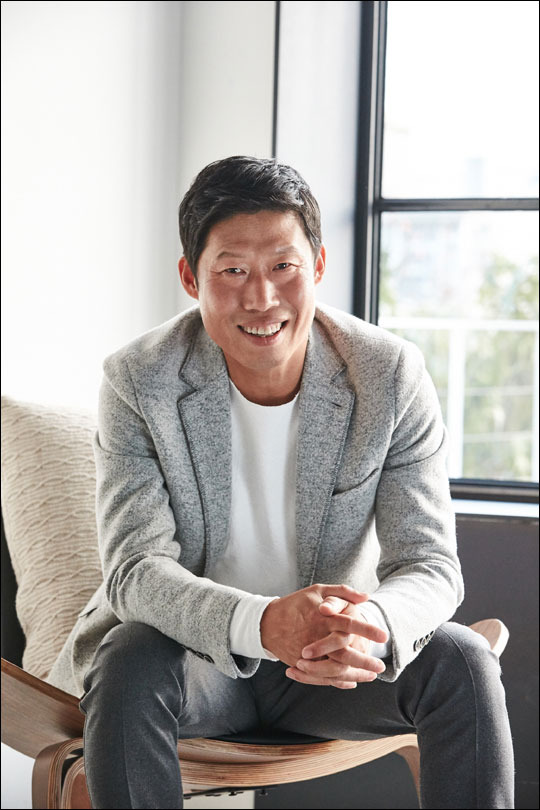 배우 유해진은 "사람 냄새가 나는 이야기에 끌려 '공조'에 출연했다"고 밝혔다.ⓒCJ엔터테인먼트
