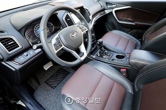 우리나라로 처음 수입된 중국 차량 켄보의 내부모습. 전민규 기자
