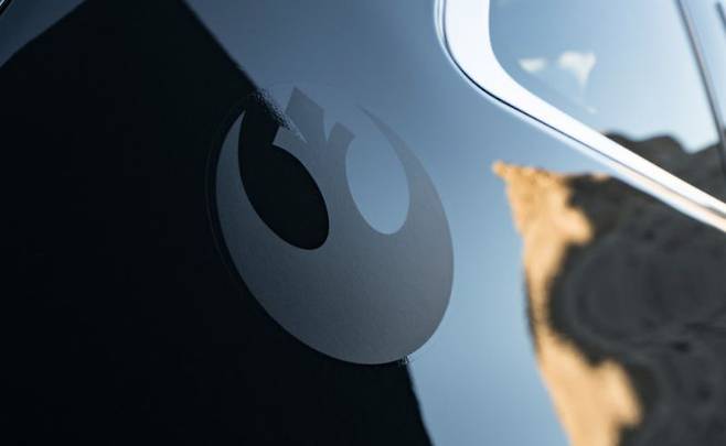 저항군 연합 엠블럼 스티커