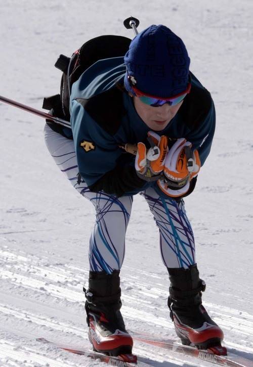 여자 크로스컨트리 간판 선수 이채원이 은메달을 목에 걸었다. [사진=뉴시스]
