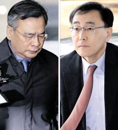 ‘수사 바통’ 잘 이어 받을까  - 공식 수사 기간을 끝내고 마무리 작업에 돌입한 박영수 특별검사가 2일 서울 강남구 대치동 사무실로 출근하고 있다(왼쪽). 특검팀은 남은 의혹에 대한 수사와 자료를 검찰로 넘긴다. 박근혜 대통령과 비선실세의 국정농단 사건을 넘겨받을 김수남 검찰총장이 대검찰청 청사로 들어가고 있다(오른쪽).연합뉴스