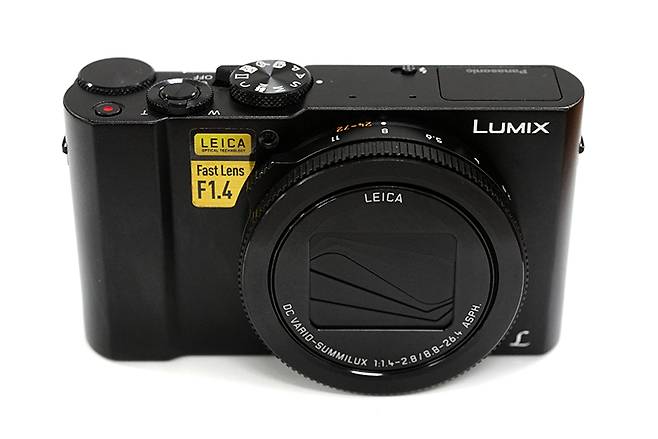 파나소닉 루믹스 LX10.