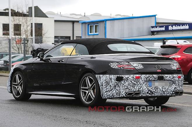 메르세데스-벤츠 S63 AMG 카브리오 시험주행차