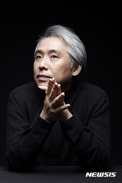 【서울=뉴시스】김대진, '이스터 콘서트' 지휘자. 2017.03.29 (사진 = 롯데문화재단 제공)   photo@newsis.com
