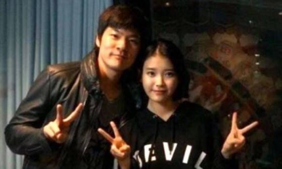 장기하(왼쪽)와 아이유 [사진 온라인 커뮤니티]