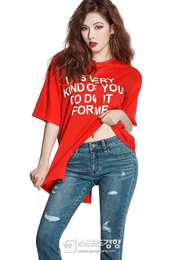 가수 현아 여름 화보. 사진 연승어패럴