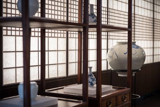 사방탁자는 사랑방에 필수적으로 갖춰야할 선비의 가구다. [사진 한국공예디자인문화진흥원]