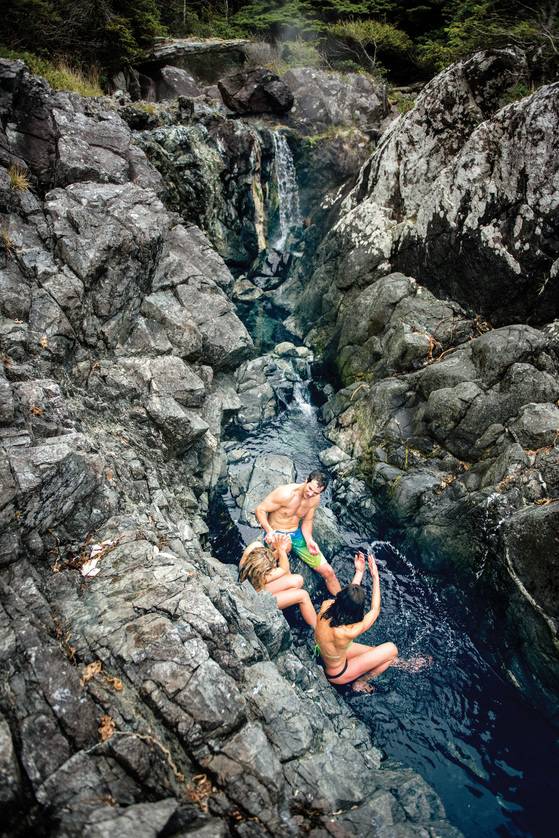 천연온천이 있는 핫 스프링스 코브.