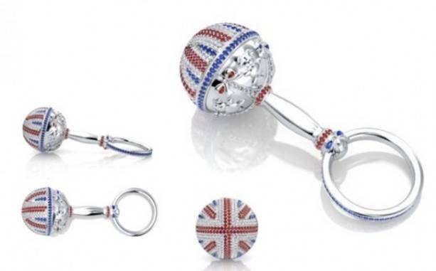 내추럴사파이어컴퍼니가 제작한 3만 파운드짜리 보석 딸랑이