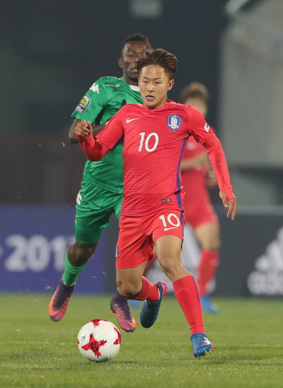 20세 이하 월드컵에서 10번을 달고 뛸 이승우 [사진 일간스포츠]