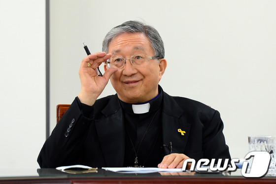 김희중 한국 천주교 주교회의 의장. © News1 한재호 기자