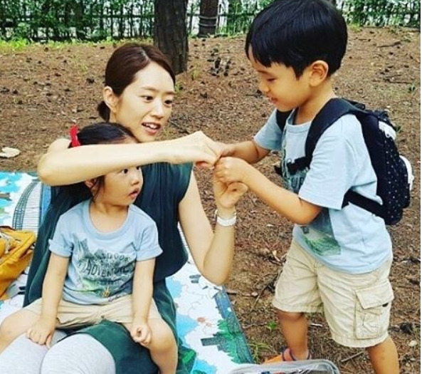 　[사진=고민정 인스타그램]