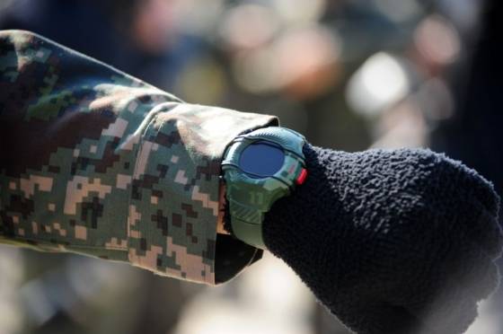 효율적인 예비군 훈련 관리를 위해 예비군들에게 지급되는 스마트워치. 훈련 기록, 교통비 지급, 식사 제공 등에 사용된다. /사진=국방부