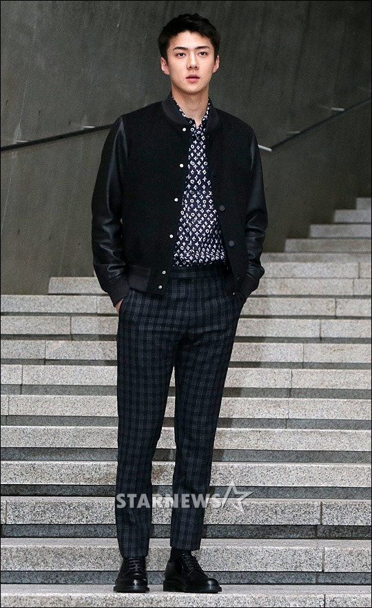 [★포토]세훈, '멋지게 계단에서'
