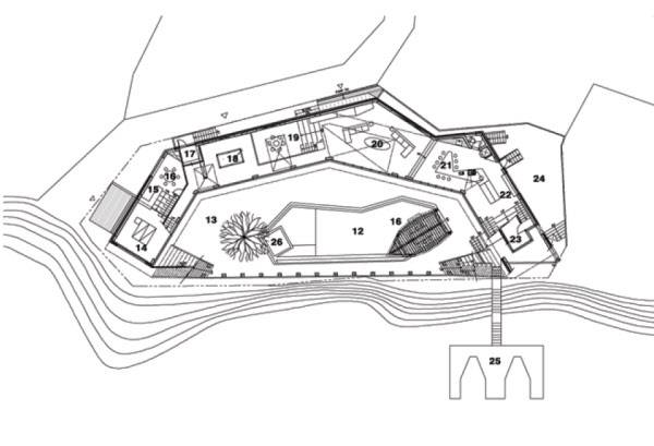 도헌의 평면도. 1. 옥상정원 2. 운동실 3. 게스트룸 4. 정자 5. 주인침실 6. 자녀침실 7. 서재 8. 계단식서재 9. 수영장 10. 주정원 11. 바 12. 카드룸 13. 현관 14. 당구장 15. 놀이방 16. 거실 17. 주방 18. 메이드룸 19. 서비스마당 20. 선착장 21. 스파 /김효만이로재건축사무소 제공