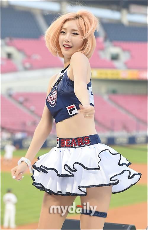 ▲치어리서 서현숙 '한줌 허리'
