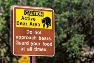 요세미티 국립공원과 세쿼이아 국립공원 곳곳에서 볼 수 있는 야생동물구역 표지판.