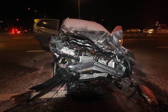 3대(代)의 목숨을 앗아간 인천 청라 음주교통 사고 당시 가해차량 모습. [사진 인천서부소방서]