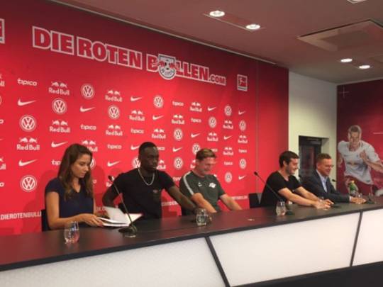 ▲ 오귀스탱 영입을 발표한 라이프치히 ⓒ라이프치히