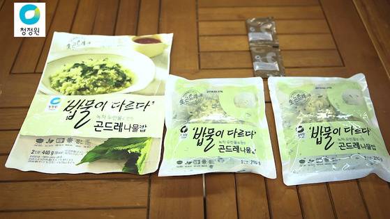 청정원 '밥물이다르다 녹차 곤드레나물밥'. 곤드레나물밥과 비빔간장이들어있다. 가격은 5280원. 송현호 인턴기자