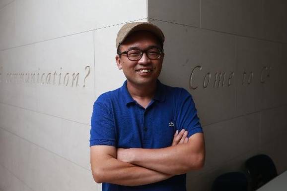 동북아정치경제연구소 하승주 소장. 부동산의 가격을 예측하는 것은 어렵다고 한다. 그럼에도 불구하고 우리가 부동산 가격의 결정구조를 이해하고 있어야 하는 이유는 첫째, 사기를 당하지 않기 위해서, 둘째 부동산을 너무 싸게 팔지 않고, 너무 비싸게 사지 않기 위해서다./사진=이태경 기자