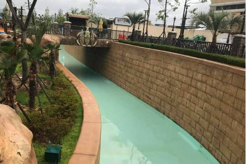 기름 유출사고가 발생한 롯데워터파크 토렌트 리버.