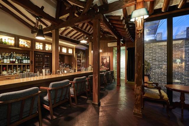 코블러. 바 제공.