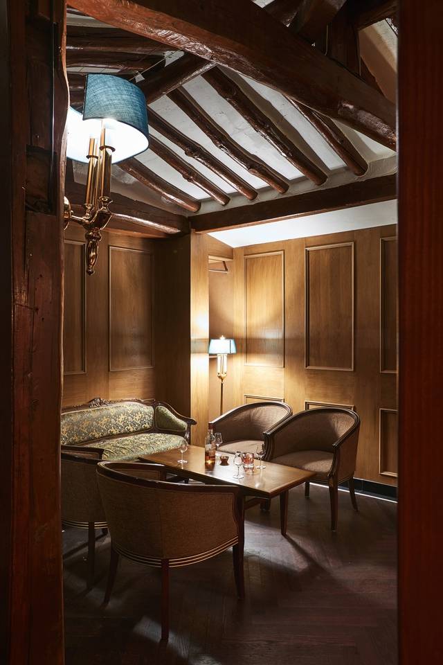 코블러. 바 제공.