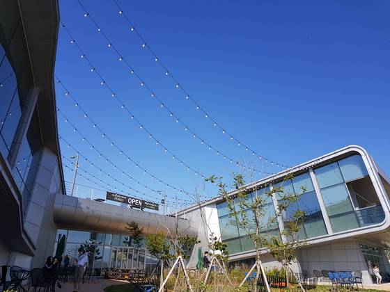 솔찬공원에 있는 복합문화공간 케이슨24. [사진 인천관광공사]