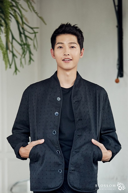 송중기