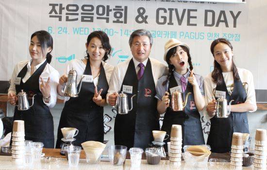 왼쪽부터 송이우 김선영 이아린 박정아. 월드휴먼브리지DB