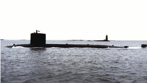 1971년 북극해역에서 작전중 UFO를 촬영했다는 USS트레팡 잠수함. 사진=미해군