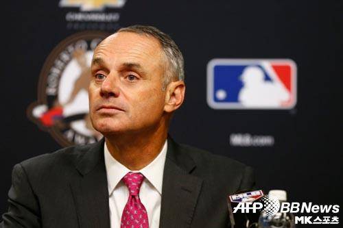 만프레드 커미셔너가 부임 1주년을 맞이했다. 사진=ⓒAFPBBNews = News1