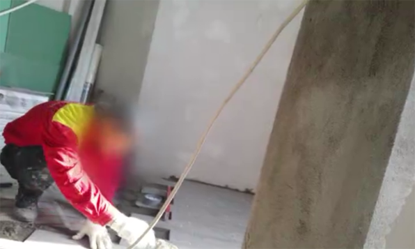 취재진이 찾은 블라디보스토크의 한 건설 현장. 북한 노동자 10여 명이 내부 공사를 진행하고 있었다.