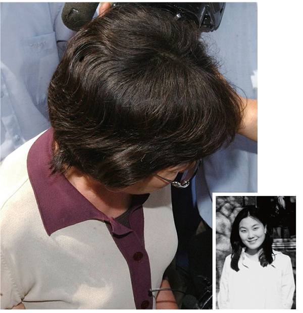 청부살인으로 수감 중인 윤길자씨. 작은 사진은 고 하지혜씨. © 연합뉴스·고 하지혜씨 유족 제공