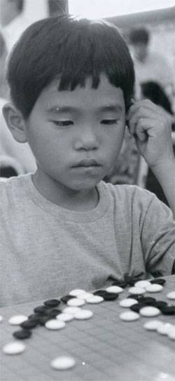 1991년 한·중·일 국가 교류전에 참가한 8세 이세돌