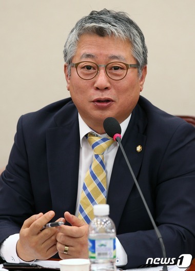 조응천 더불어민주당 의원. 2016.6.20/뉴스1 © News1 손형주 기자