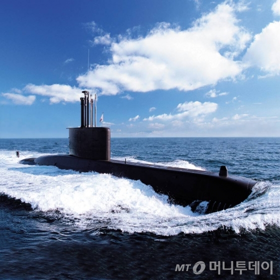 대우조선해양이 건조해 2000년 대한민국 해군에 인도한 장보고-Ⅰ(209급) 잠수함의 모습./사진=대우조선해양