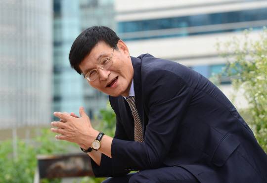 송순기 한국저작권단체연합회 이사장은 “여러분이 있기에 내가 있고, 국민이 있기에 국가가 있고, 사원이 있기에 회사가 있다고 생각하면 많은 문제를 해결할 수 있다”고 말했다. 신창섭 기자 bluesky@