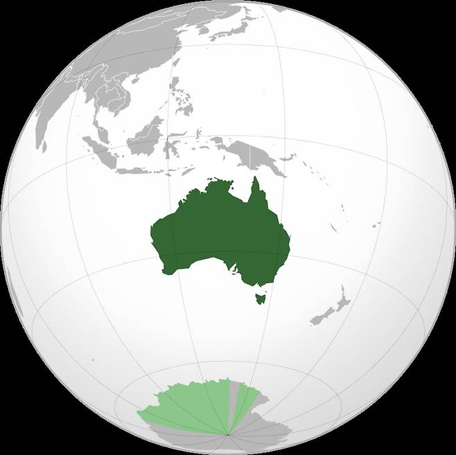 한바도에서 수직선을 그으면 호주 중서부를 관통한다. 위키피디아