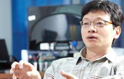 권혁빈 스마일게이트 그룹 대표(CEO)는 크로스파이어를 중국에 가져가 성공시켜며, 그의 성공 신화가 만들어지게 됐다. / 스마일게이트 제공