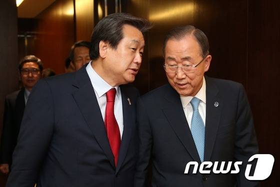 김무성 새누리당 전 대표(사진 왼쪽)와 반기문 유엔사무총장.© News1 조희연 기자