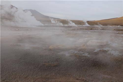 칠레 아타카마 사막에 있는 '엘 타티오' 간헐천