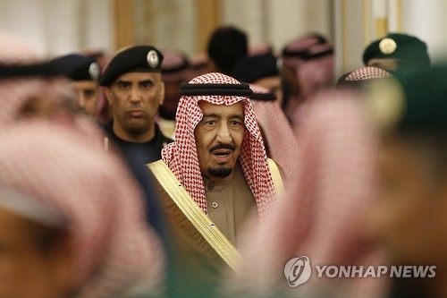 리야드 왕궁에서 열린 행사에 참석한 사우디아라비아의 살만 국왕 [AP=연합뉴스 자료사진]