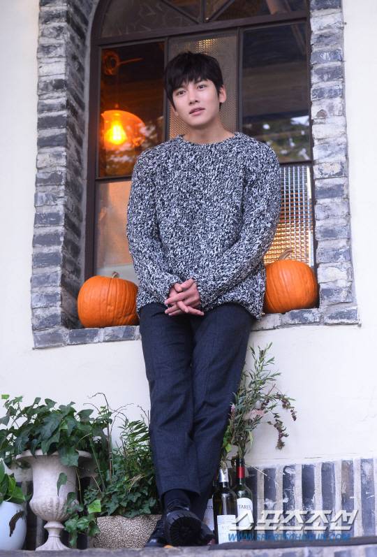 최근 종영한 tvN 드라마 '더 케이투'의 주인공 지창욱이 14일 이태원의 한카페에서 스포츠조선과의 인터뷰에 응하고 있다. 지창욱은 'The K2' (더 케이투)에서 특수 경호원 김제하 역으로 출연해 카리스마 있는 연기를 선보였다. 이태원=최문영 기자 deer@sportschosun.com /2016.11.14/